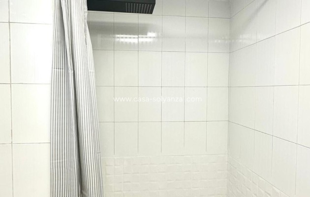 Resale - Apartment / flat - Torrevieja - Center