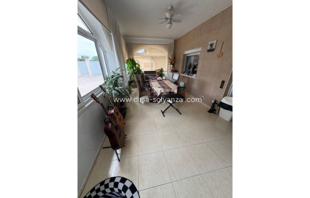 Resale - Chalet / Villa - La Marina
