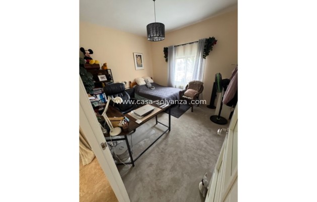 Resale - Chalet / Villa - La Marina