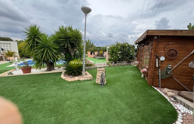Resale - Chalet / Villa - La Marina