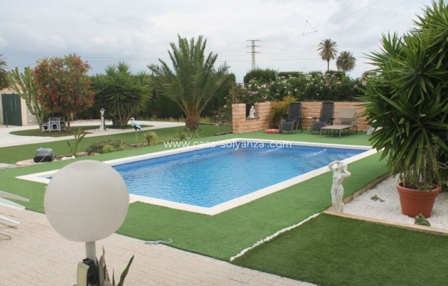 Resale - Chalet / Villa - La Marina