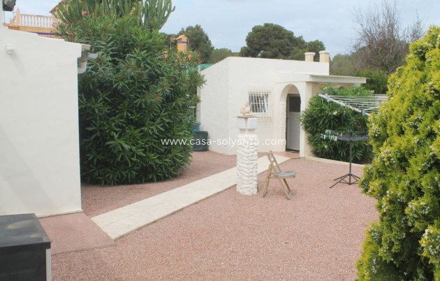 Resale - Chalet / Villa - La Marina