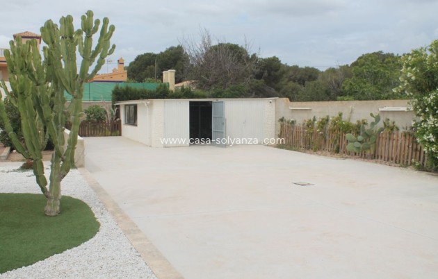 Resale - Chalet / Villa - La Marina