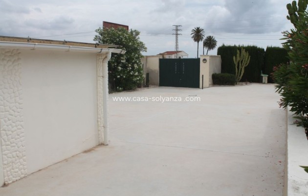 Resale - Chalet / Villa - La Marina