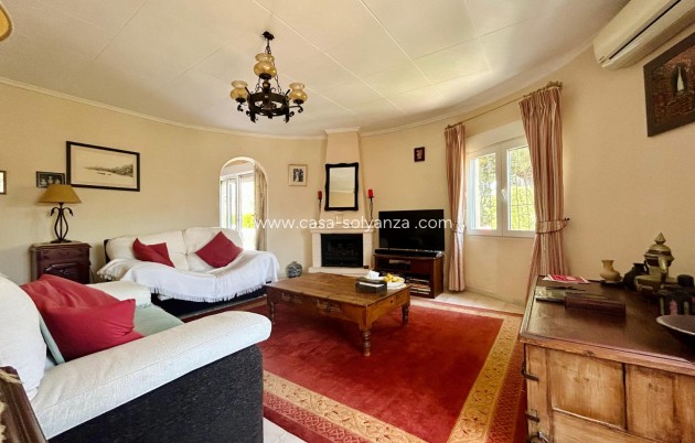 Resale - Villa - El Chaparral - Inland