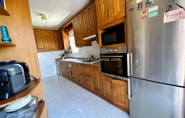 Resale - Villa - El Chaparral - Inland