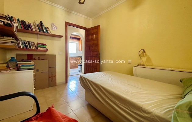 Resale - Villa - El Chaparral - Inland