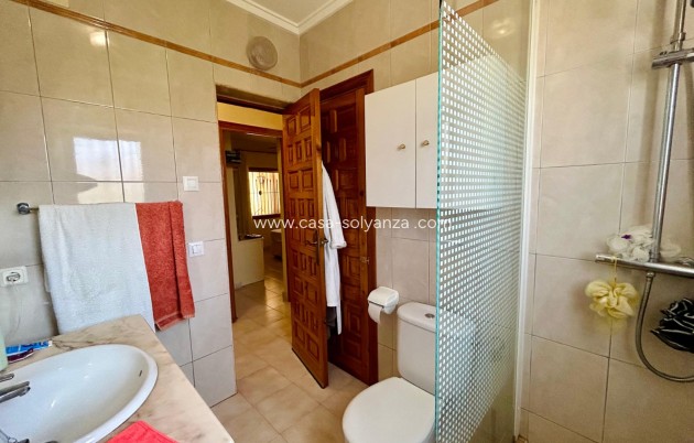 Resale - Villa - El Chaparral - Inland