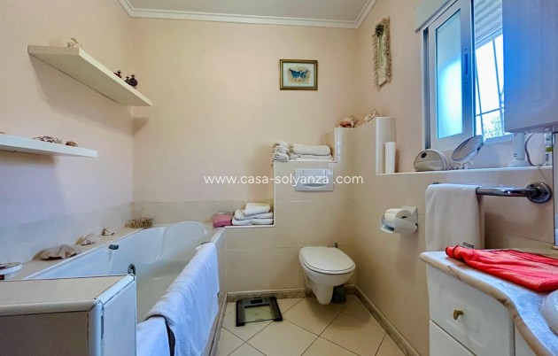Resale - Villa - El Chaparral - Inland