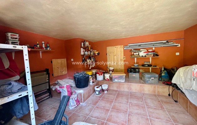 Resale - Villa - El Chaparral - Inland