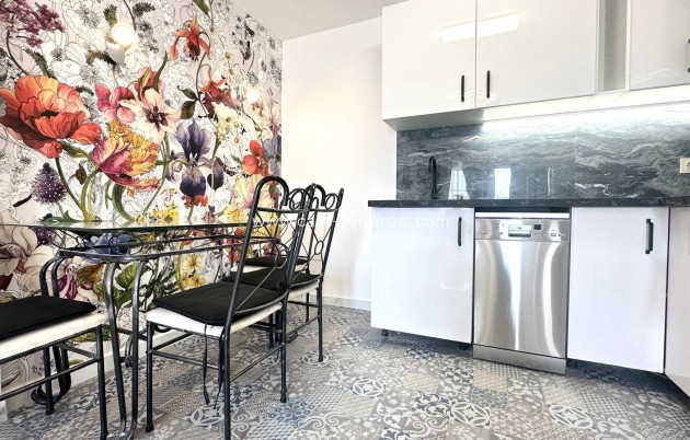 Resale - Apartment / flat - Orihuela Costa - Playa Flamenca