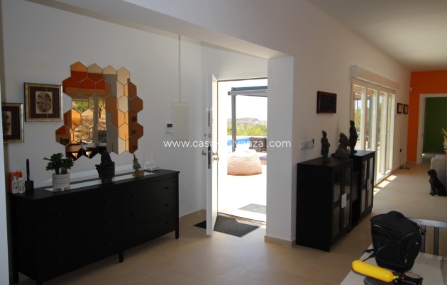 Resale - Villa - Macisvenda - Inland