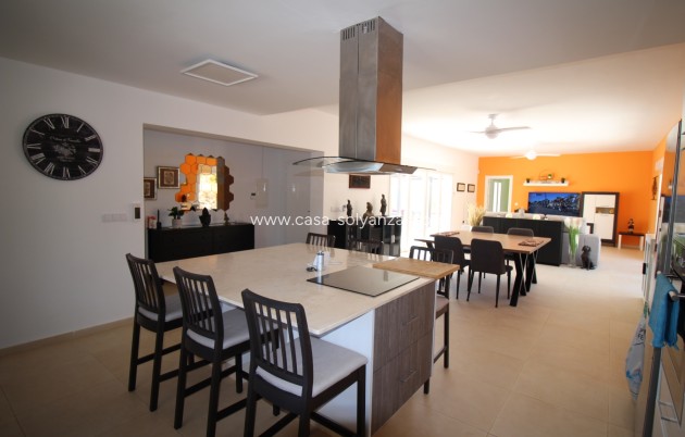 Resale - Villa - Macisvenda - Inland