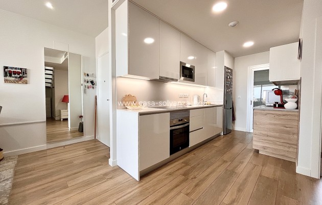 Resale - Apartment / flat - Villamartin - Costa Blanca