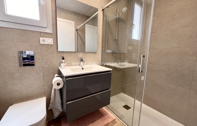 Resale - Apartment / flat - Villamartin - Costa Blanca