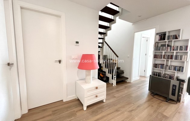 Resale - Apartment / flat - Villamartin - Costa Blanca