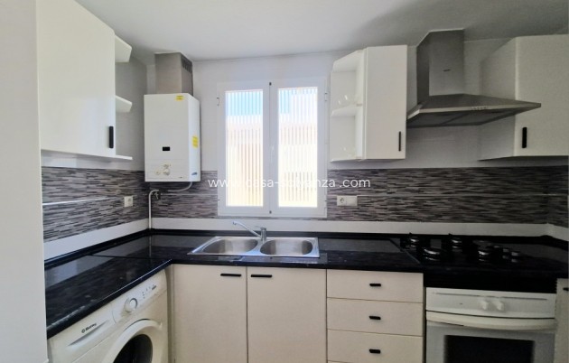 Resale - Villa - La Nucía - Costa Blanca