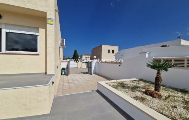 Resale - Villa - La Nucía - Costa Blanca