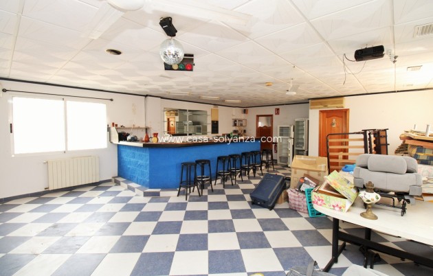 Wiederverkauf - Kommerziell - Villamartin - Villamartín