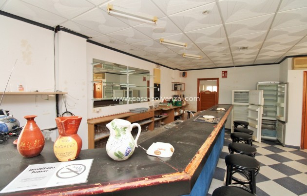 Wiederverkauf - Kommerziell - Villamartin - Villamartín