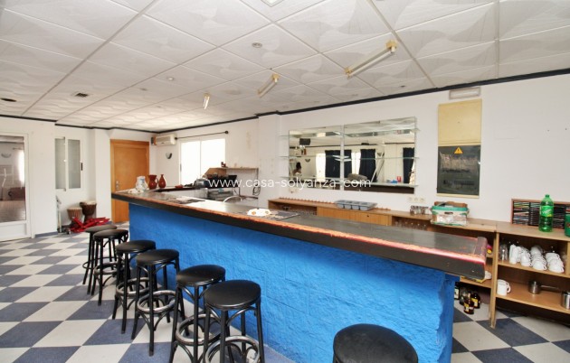 Wiederverkauf - Kommerziell - Villamartin - Villamartín