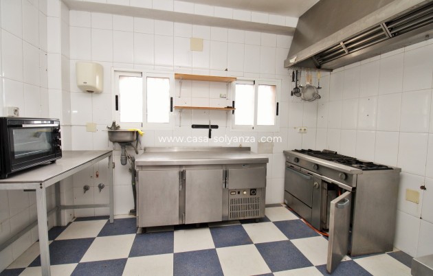 Wiederverkauf - Kommerziell - Villamartin - Villamartín