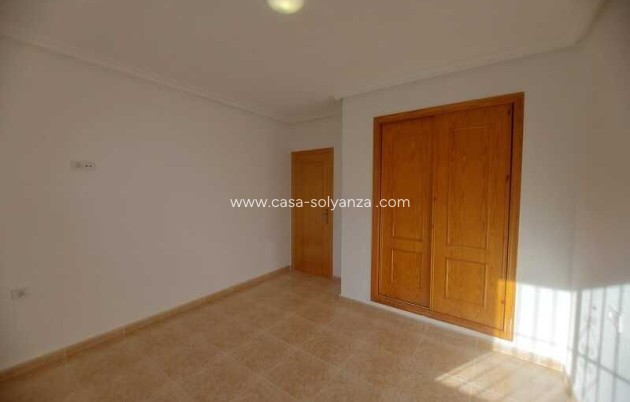 Resale - Villa - Algorfa