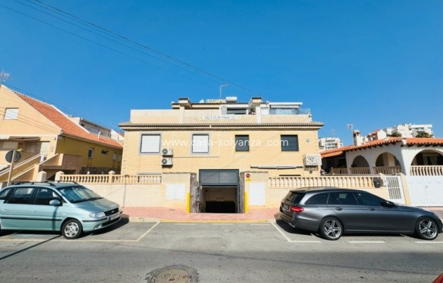 Resale - Apartment / flat - La Mata - Costa Blanca