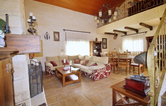Resale - Villa - Elche - Valverde