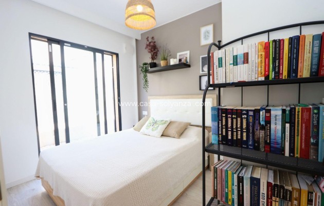 Resale - Villa - Orihuela Costa - Costa Blanca