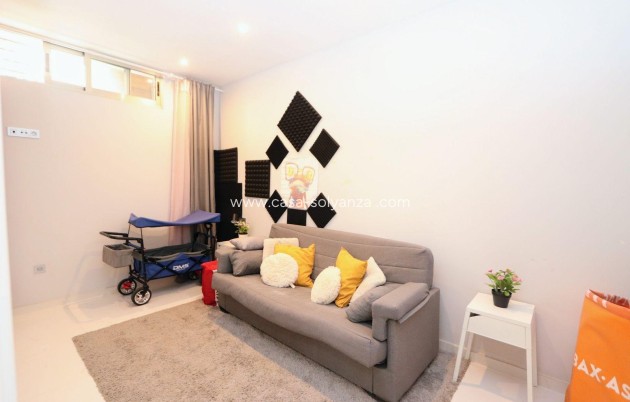 Resale - Villa - Orihuela Costa - Costa Blanca