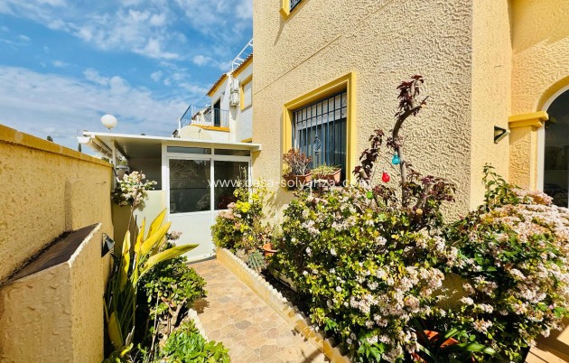 Resale - Villa - Orihuela Costa - Costa Blanca