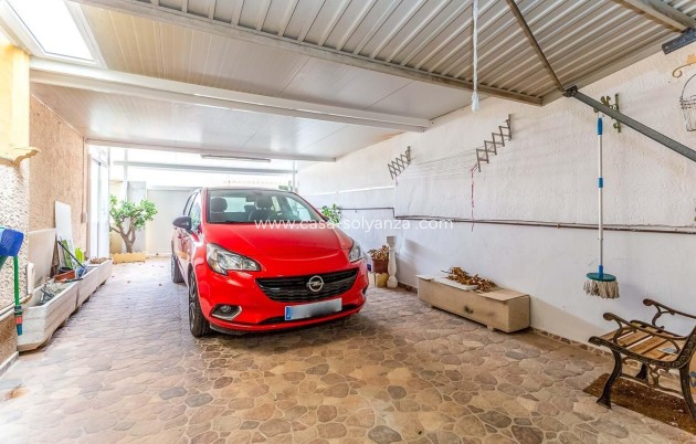 Resale - Villa - Orihuela Costa - Costa Blanca