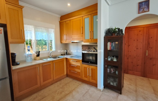 Resale - Villa - La Romana - Inland