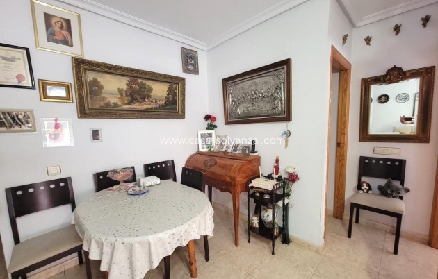 Resale - Apartment / flat - Torrevieja - Center