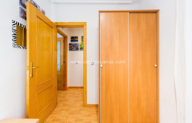 Resale - Apartment / flat - Torrevieja - Center