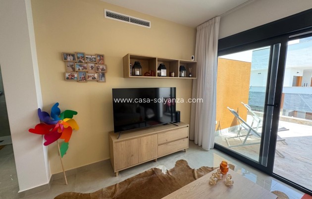 Resale - Apartment / flat - Pilar de La Horadada - Pilar de La Horadada - Town