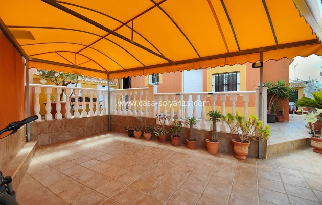 Resale - Villa - Torrevieja - Costa Blanca