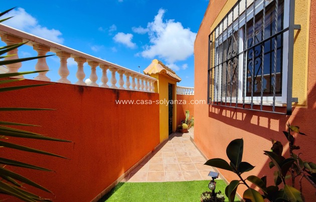 Resale - Villa - Torrevieja - Costa Blanca