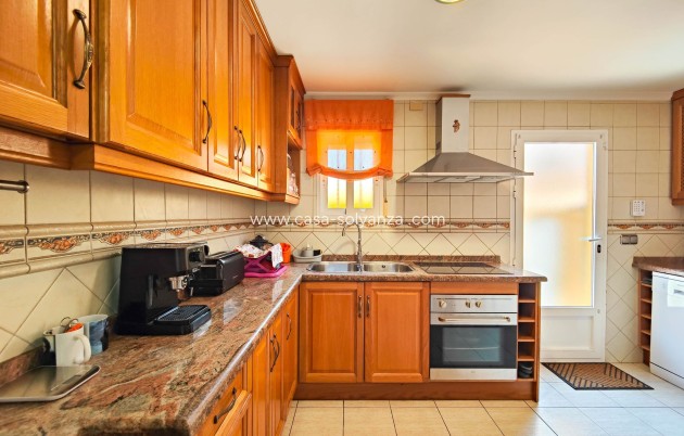 Resale - Villa - Torrevieja - Costa Blanca