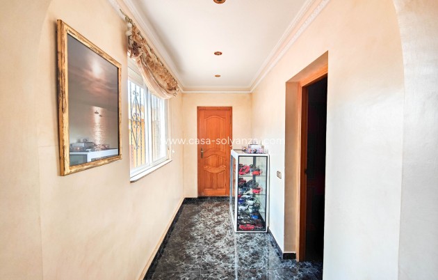 Resale - Villa - Torrevieja - Costa Blanca