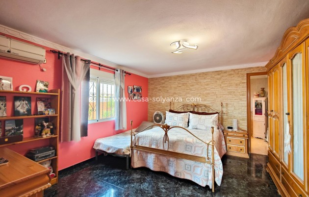 Resale - Villa - Torrevieja - Costa Blanca