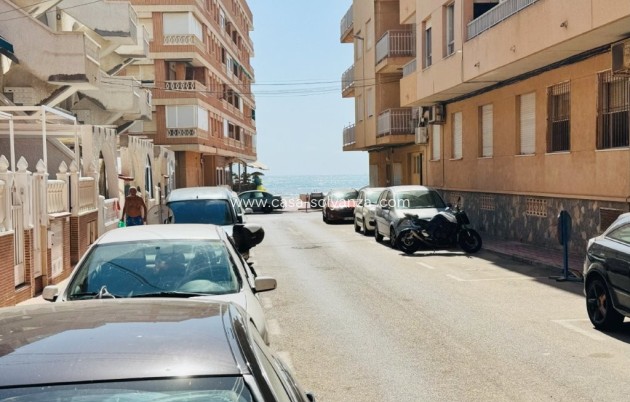 Resale - Apartment / flat - La Mata - Costa Blanca