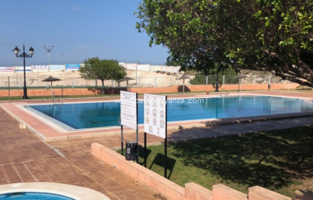 Resale - Villa - San Miguel de Salinas - Inland