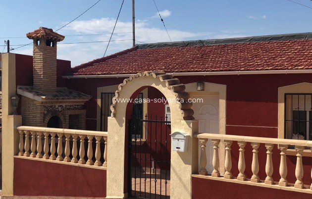 Resale - Villa - San Miguel de Salinas - Inland