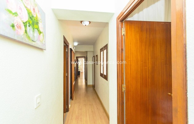 Resale - Apartment / flat - Torrevieja - Playa del Cura