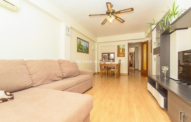 Resale - Apartment / flat - Torrevieja - Playa del Cura