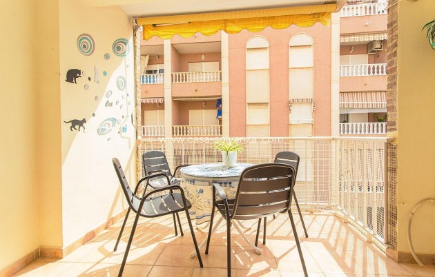 Resale - Apartment / flat - Torrevieja - Playa del Cura