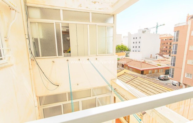 Resale - Apartment / flat - Torrevieja - Playa del Cura