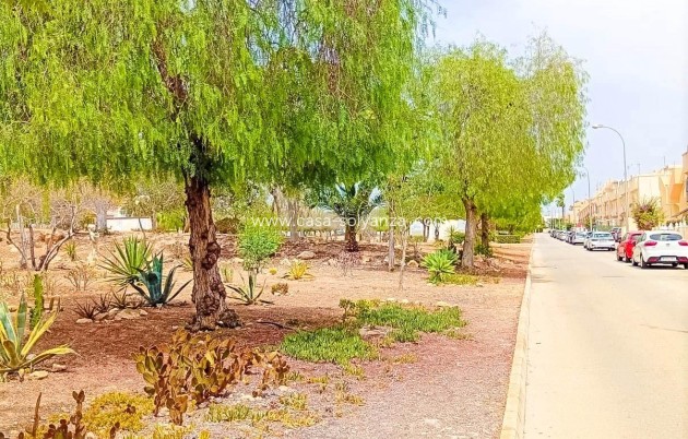 Resale - Apartment / flat - Orihuela Costa - La Florida